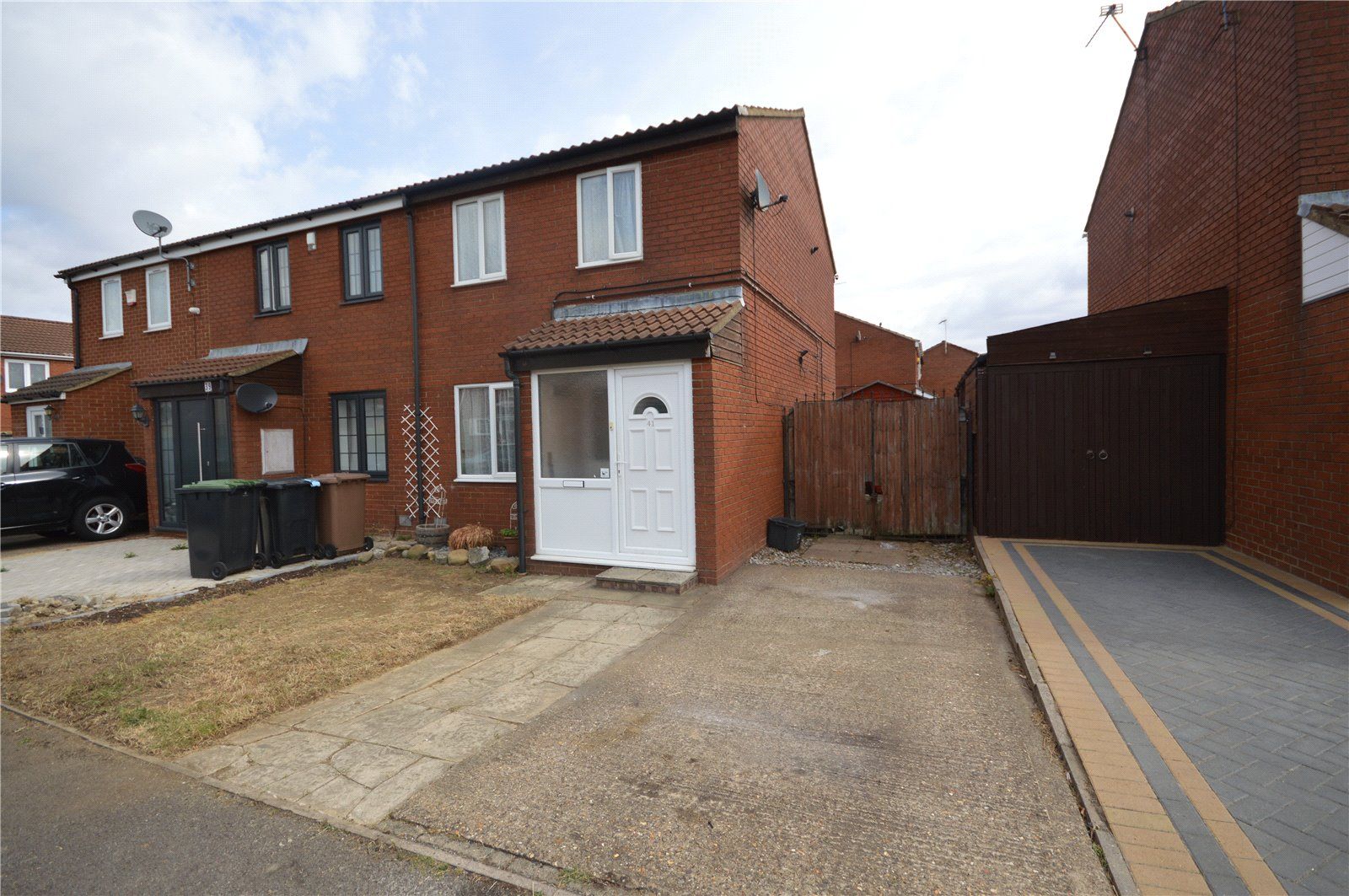 3 bed semidetached house for sale in Peregrine Road, Luton LU4 Zoopla
