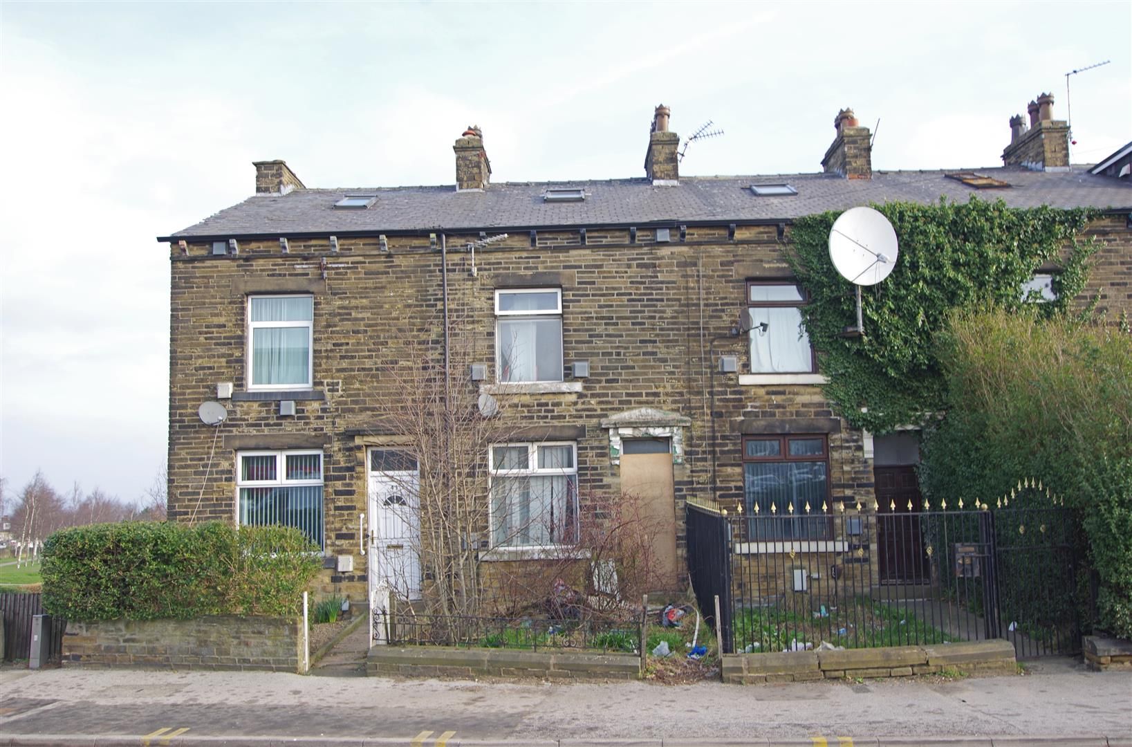 3 bed terraced house for sale in Mayo Avenue, Bradford BD5 Zoopla