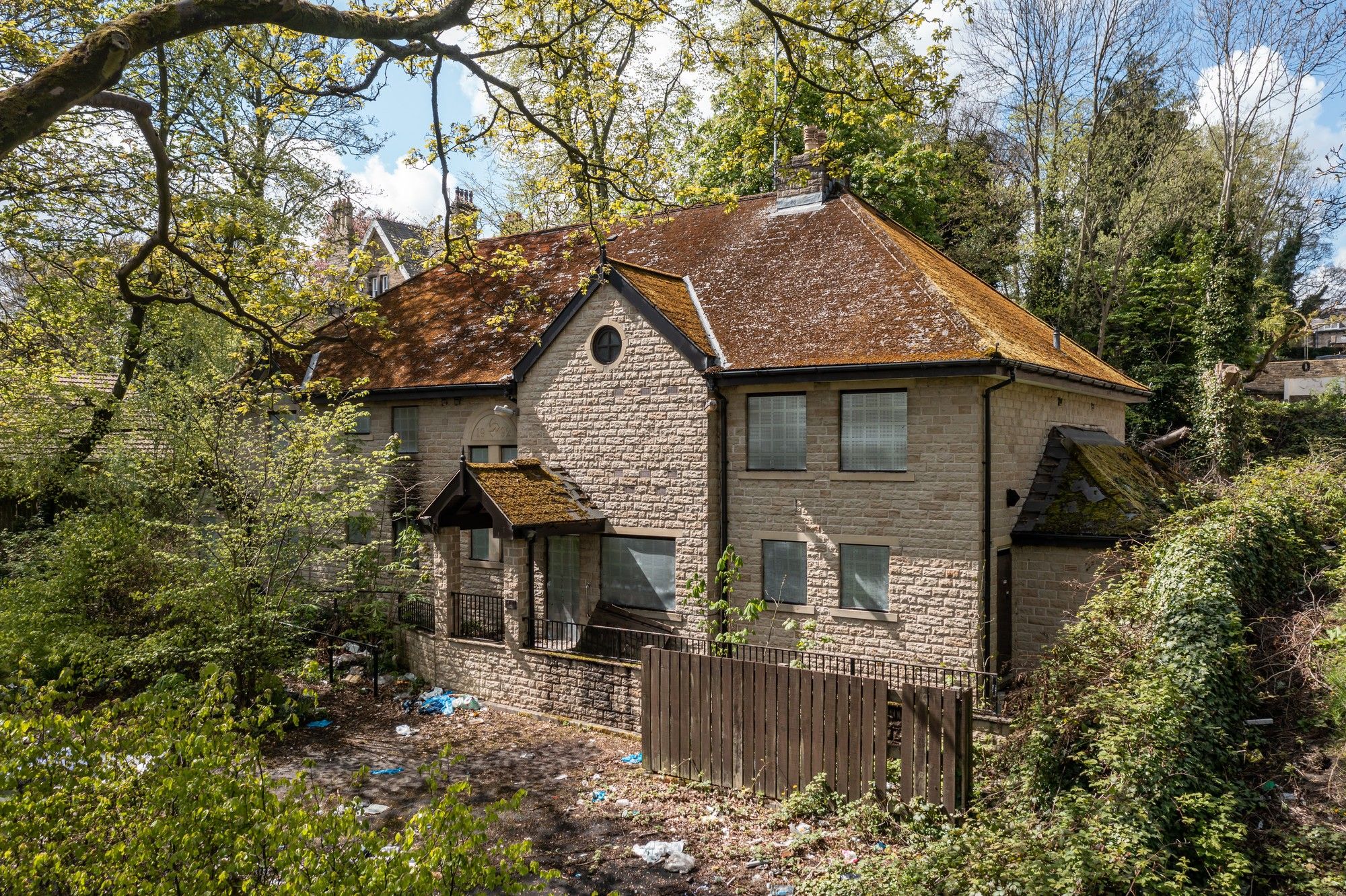 Oak Mount, Bradford BD8  