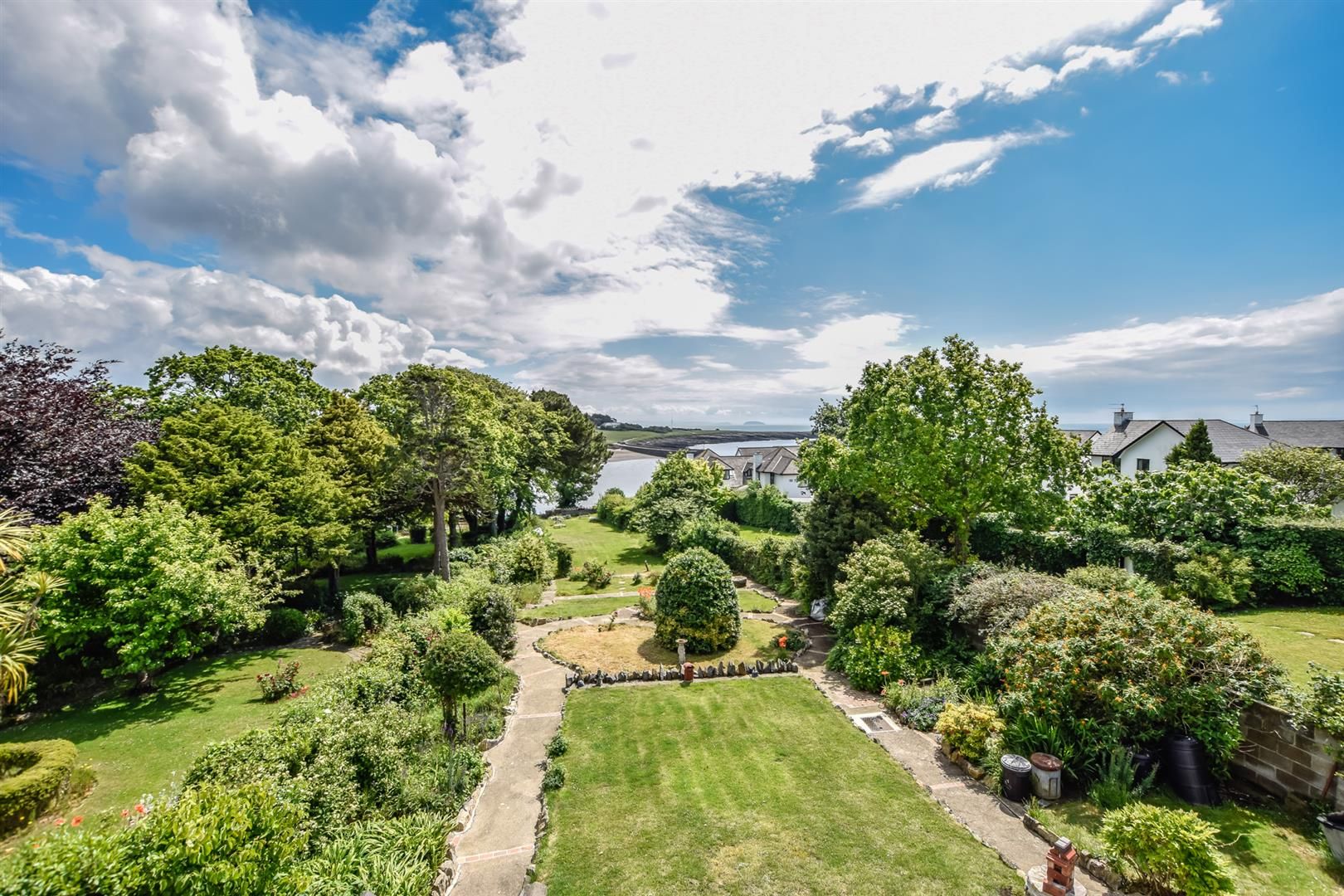 4 bed semidetached house for sale in Cold Knap Way, Barry CF62 Zoopla