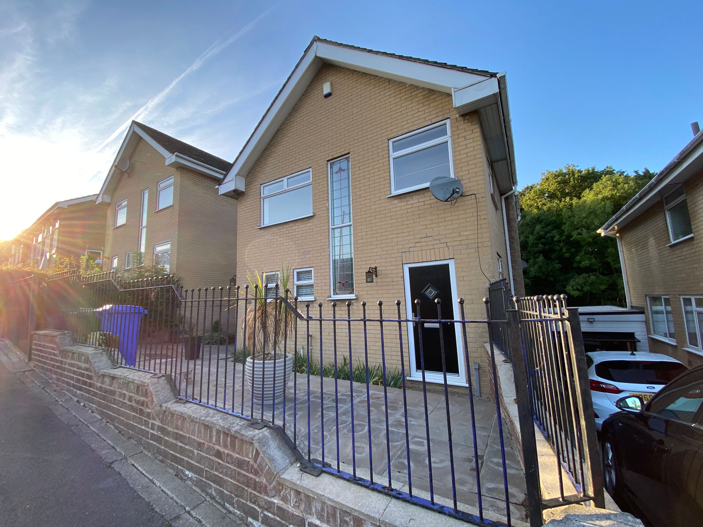4 bed detached house to rent in Woodbury Road, Sheffield S9 Zoopla