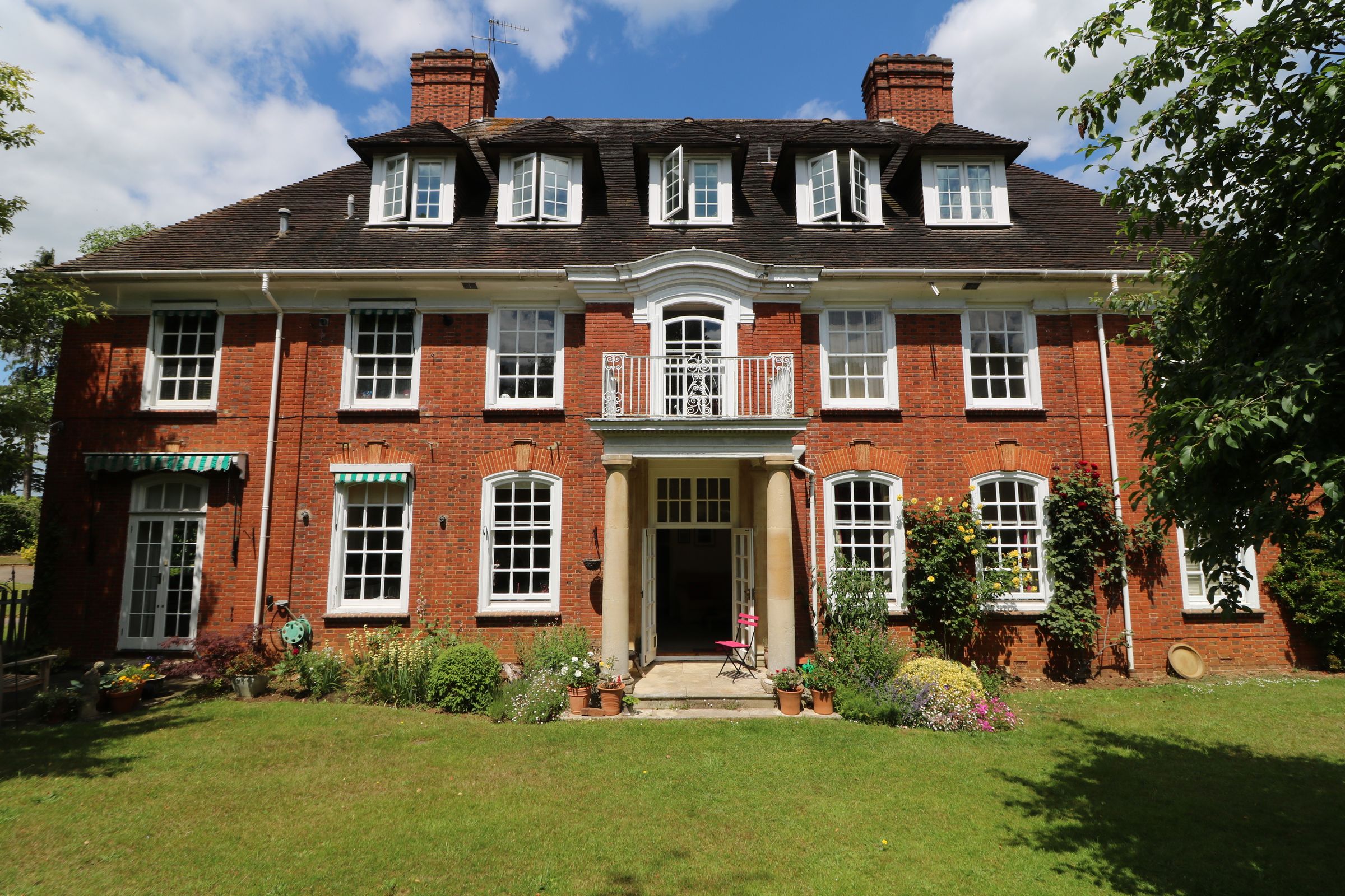 1 bed flat for sale in St. Pauls Road West, Dorking RH4 Zoopla