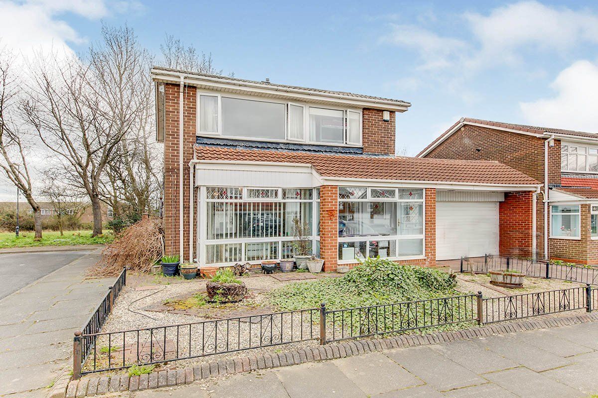 3 bed detached house for sale in Drive, Wallsend, Tyne And