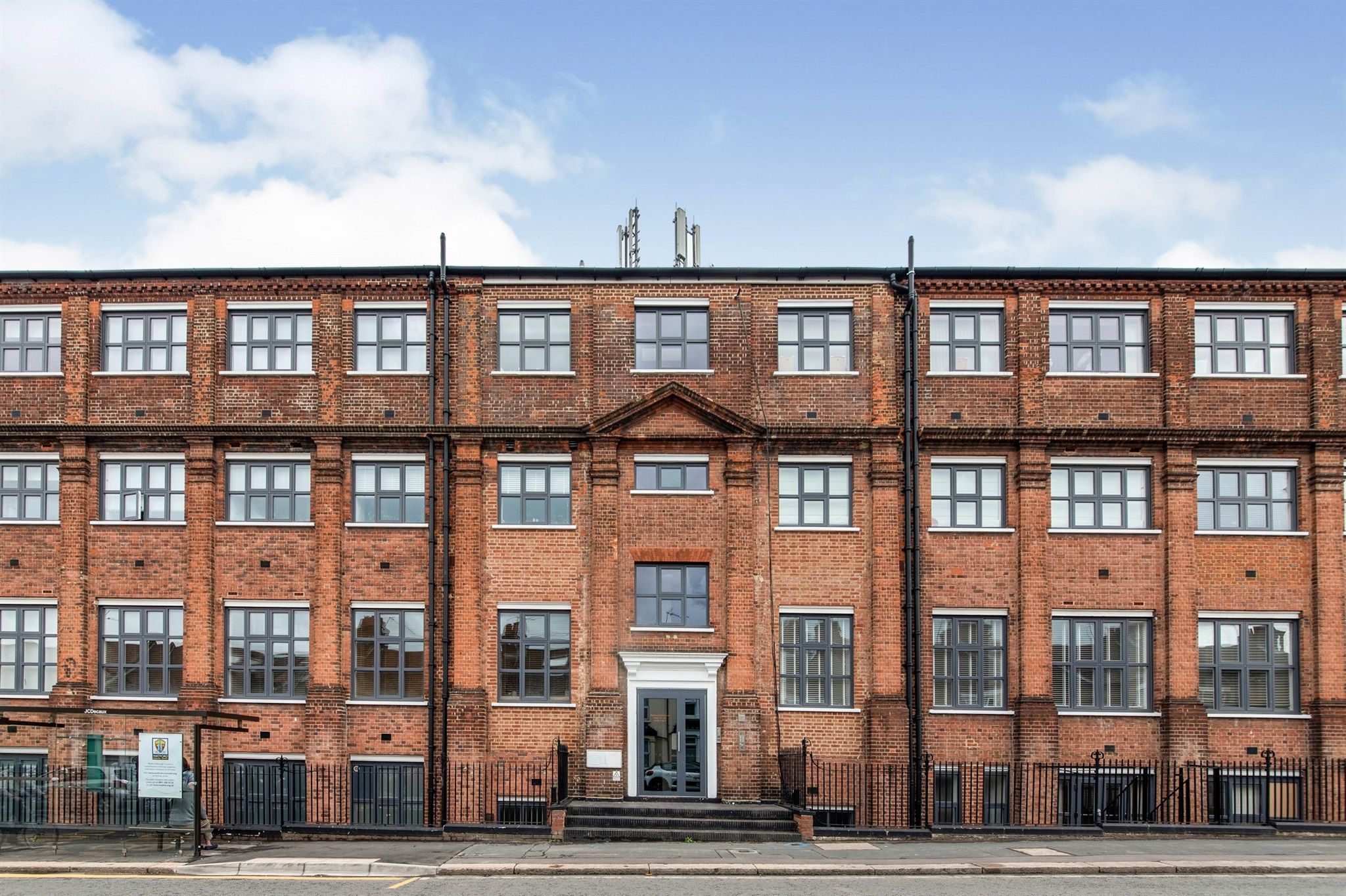 2 bed flat for sale in Whippendell Road, Watford WD18 Zoopla