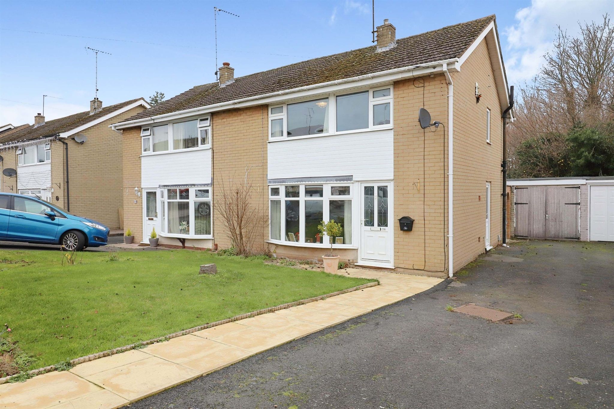3 Bed Semi detached House For Sale In Trimpley Drive Kidderminster 