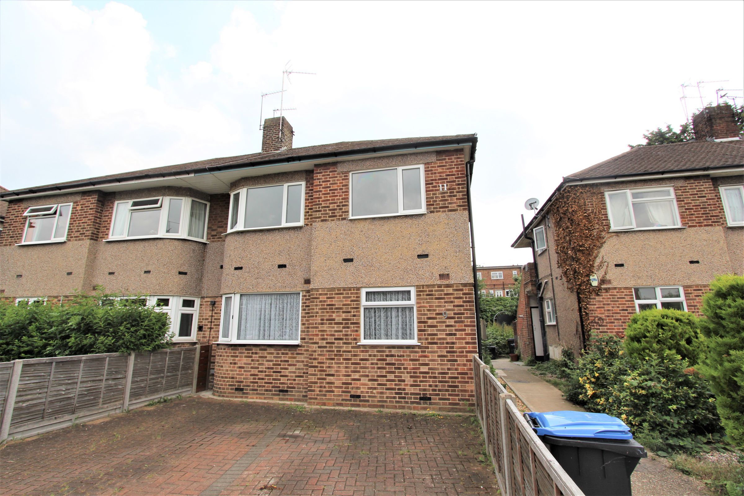 2 bed to rent in Weston Road, Enfield EN2 Zoopla