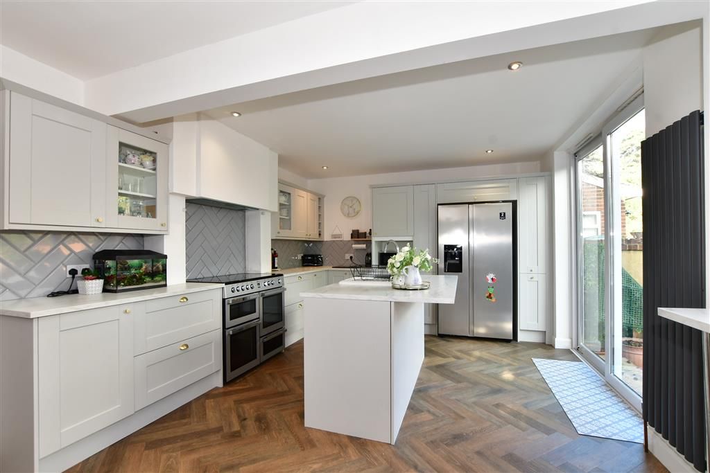 4 bed semidetached house for sale in New Hythe Lane, Larkfield, Kent