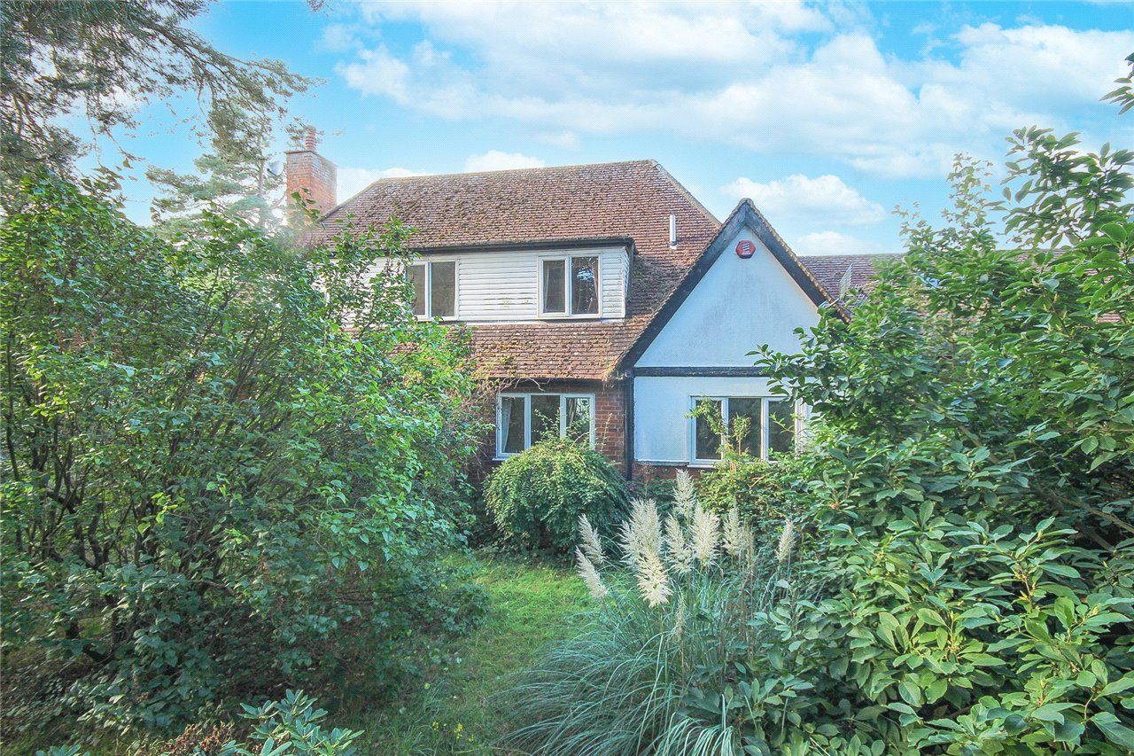 4 bed detached house for sale in Danesbury Park Road, Welwyn