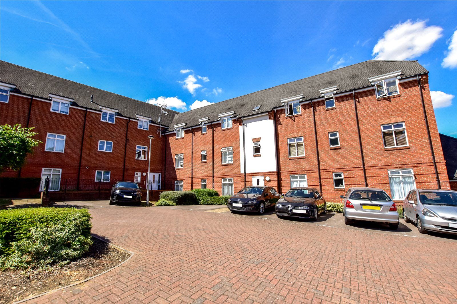 2 bed flat for sale in Stubwick Court, Old Saw Mill Place, Amersham
