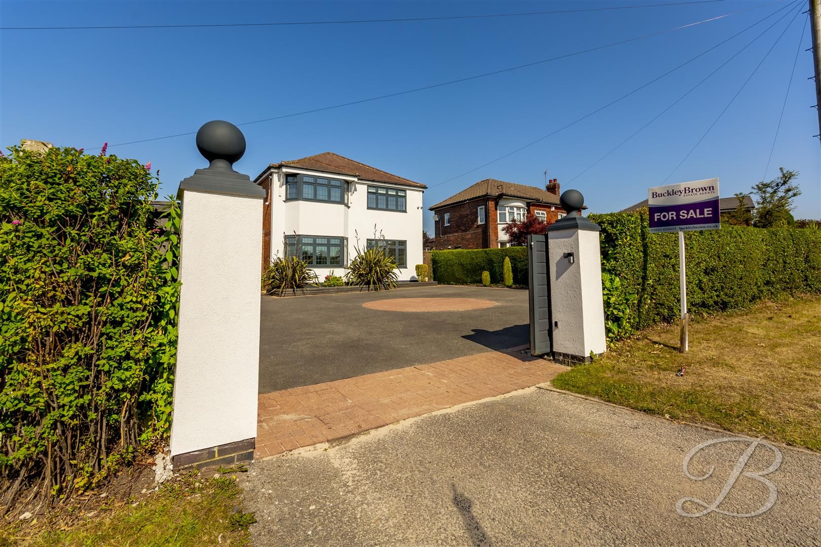 4 bed detached house for sale in Derby Road, KirkbyInAshfield