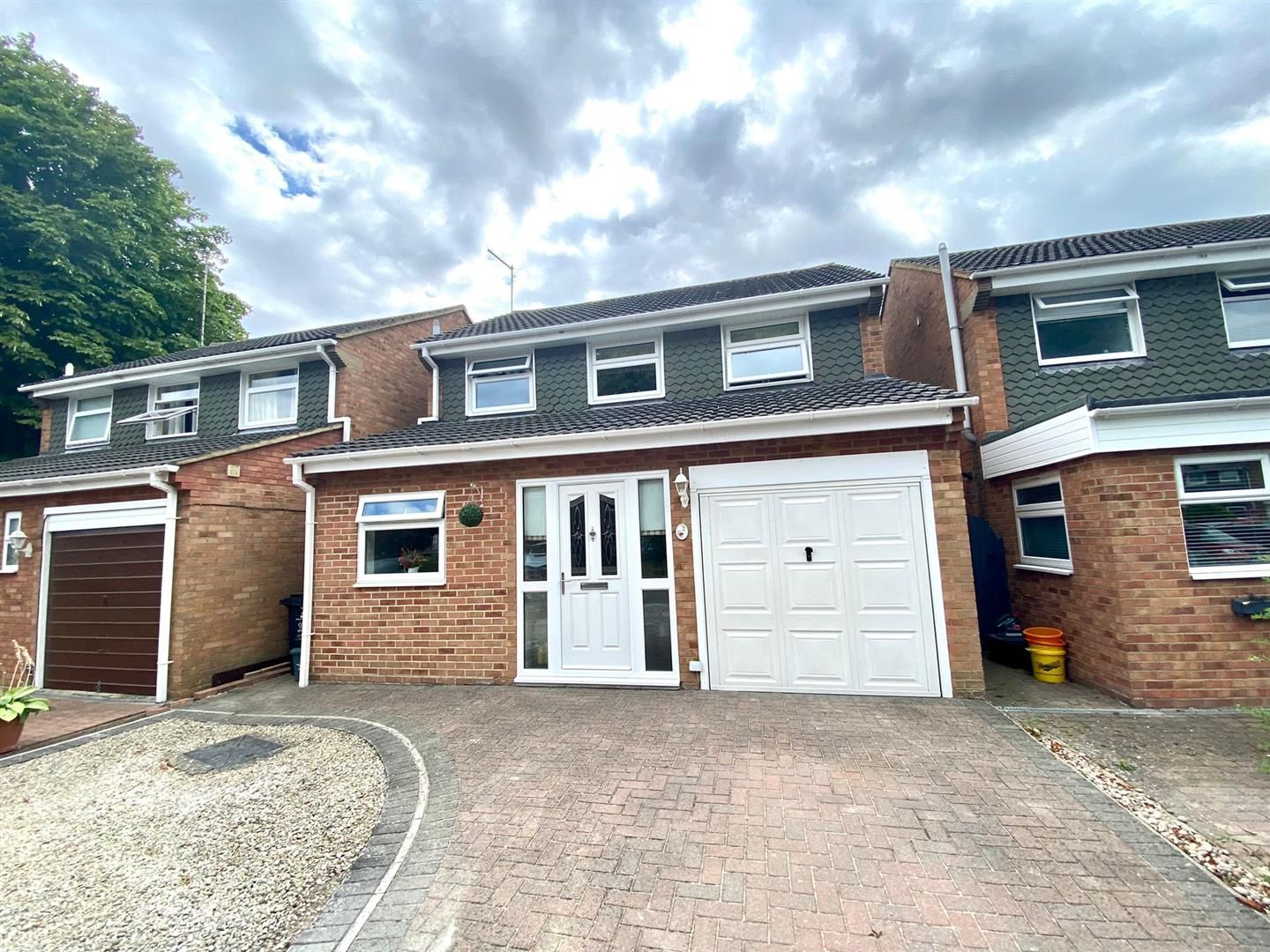3 bed detached house for sale in Edgar Row Close, Wroughton, Swindon