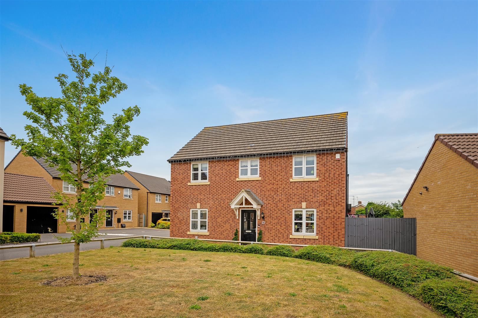 4 bed detached house for sale in Crab Apple Drive, Higham Ferrers