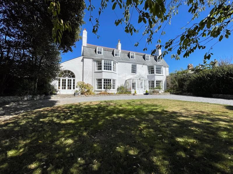 5 bed detached house for sale in Old Exeter Street, Chudleigh, Newton