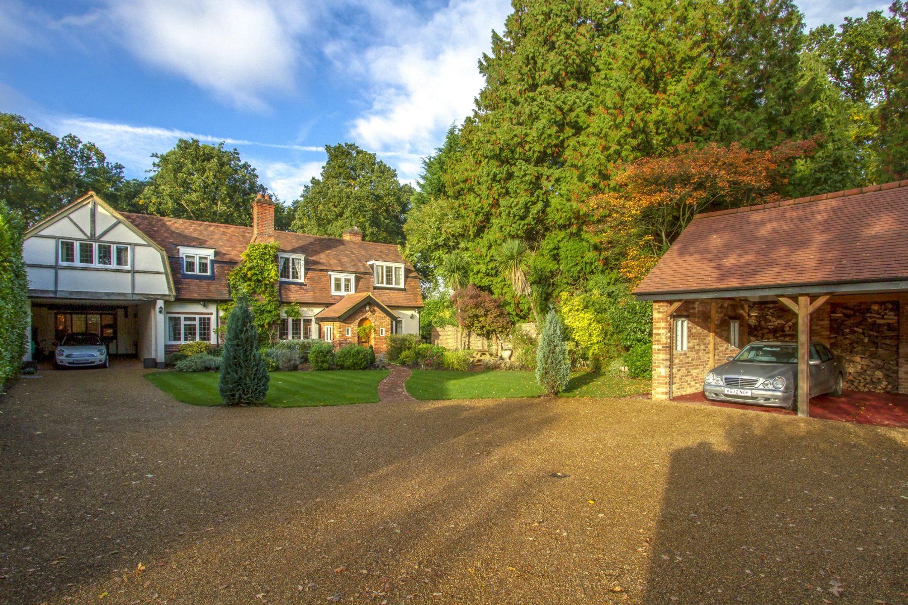 6 bed detached house for sale in West Byfleet, Surrey KT14 Zoopla