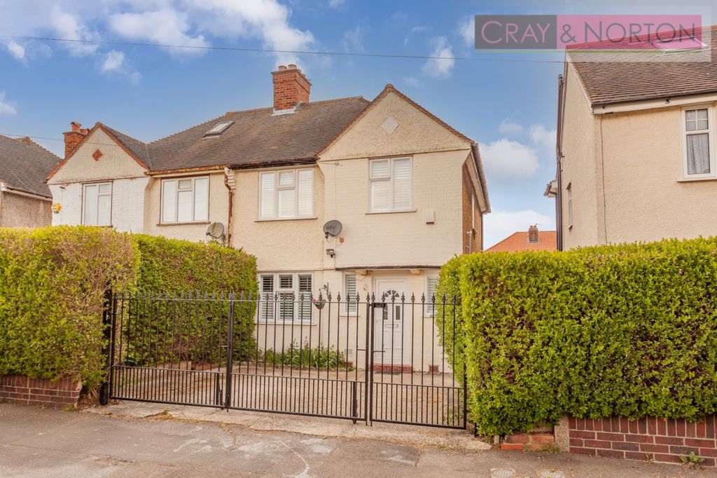 Rees Gardens, Addiscombe CR0  