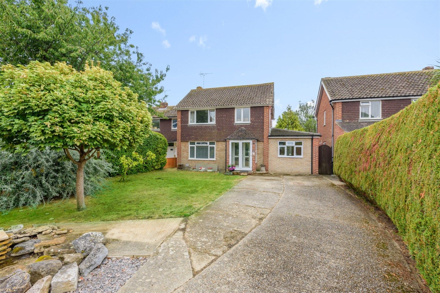 4 bed detached house for sale in Queens Fields West, West Meads, Bognor