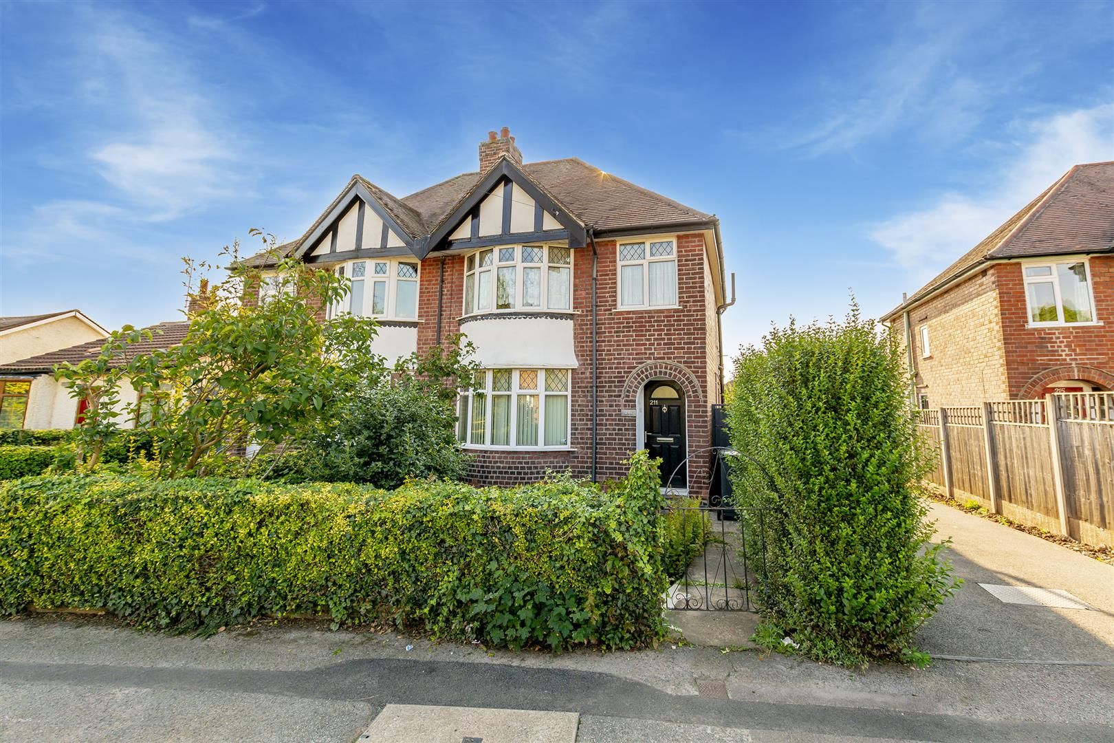 3 bed semidetached house for sale in Cator Lane North, Chilwell