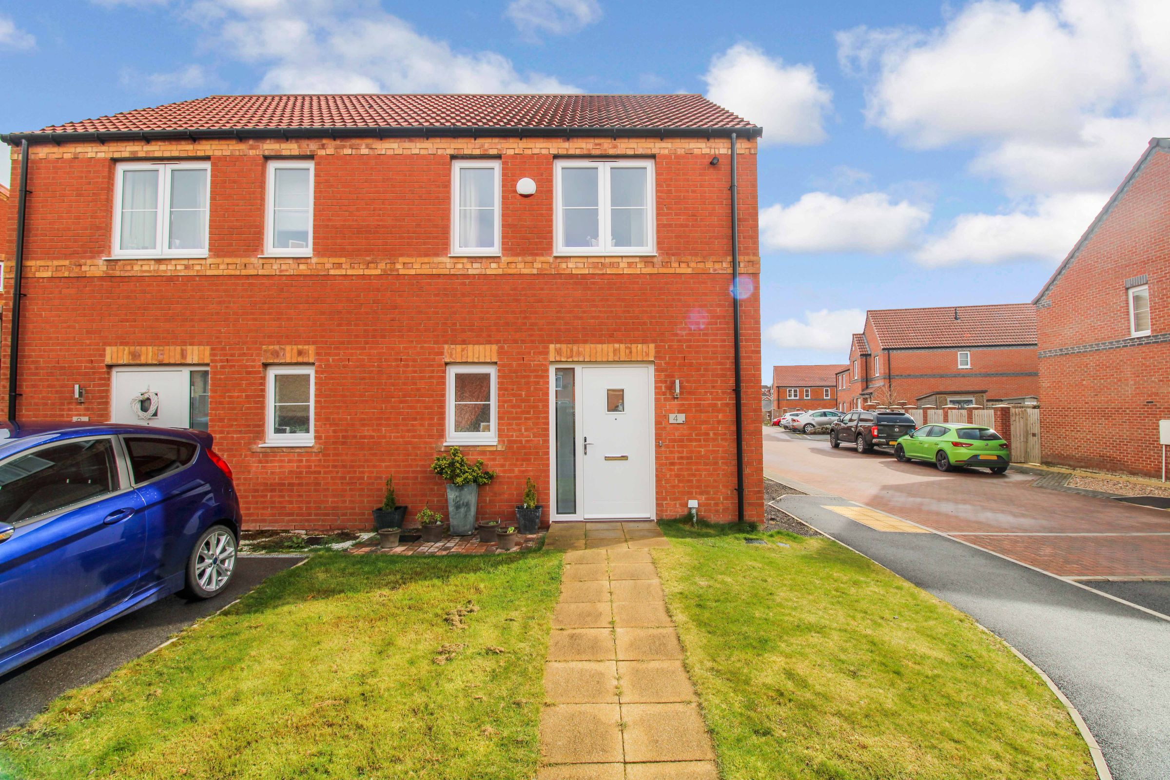 2 bed semidetached house for sale in Staith Lane, Mapplewell, Barnsley