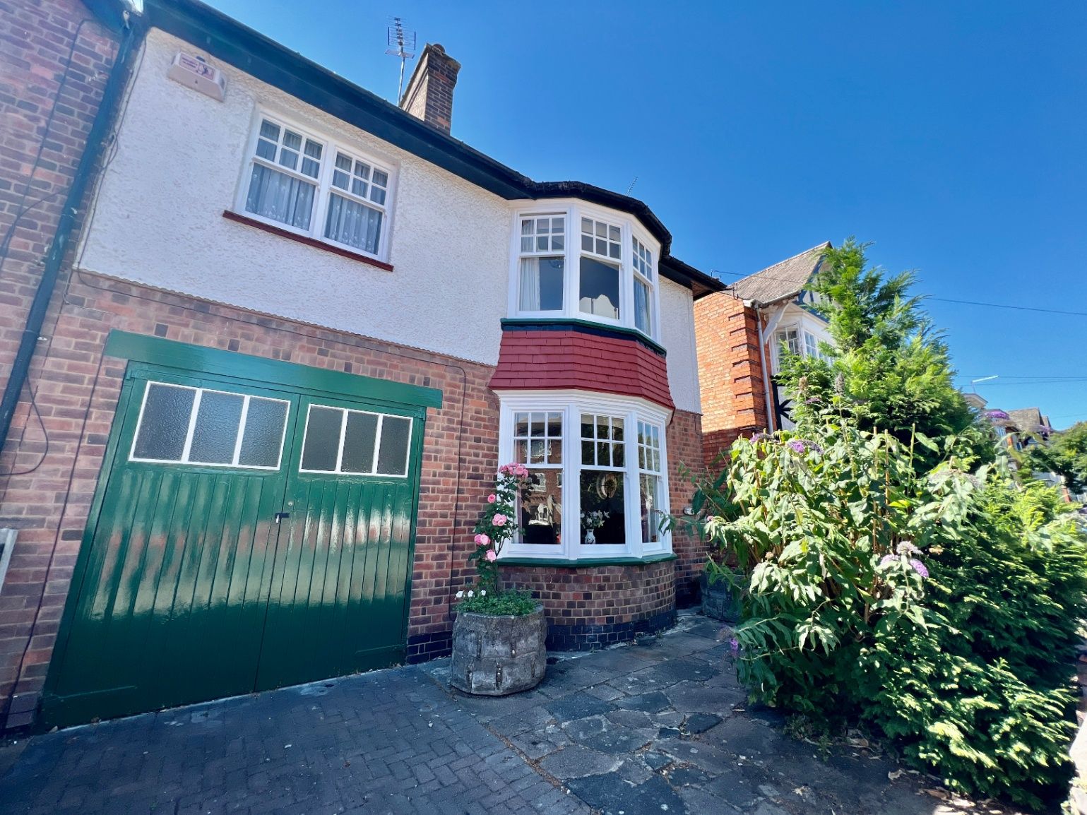 3 bed linkdetached house for sale in Ashleigh Road, Leicester LE3 Zoopla