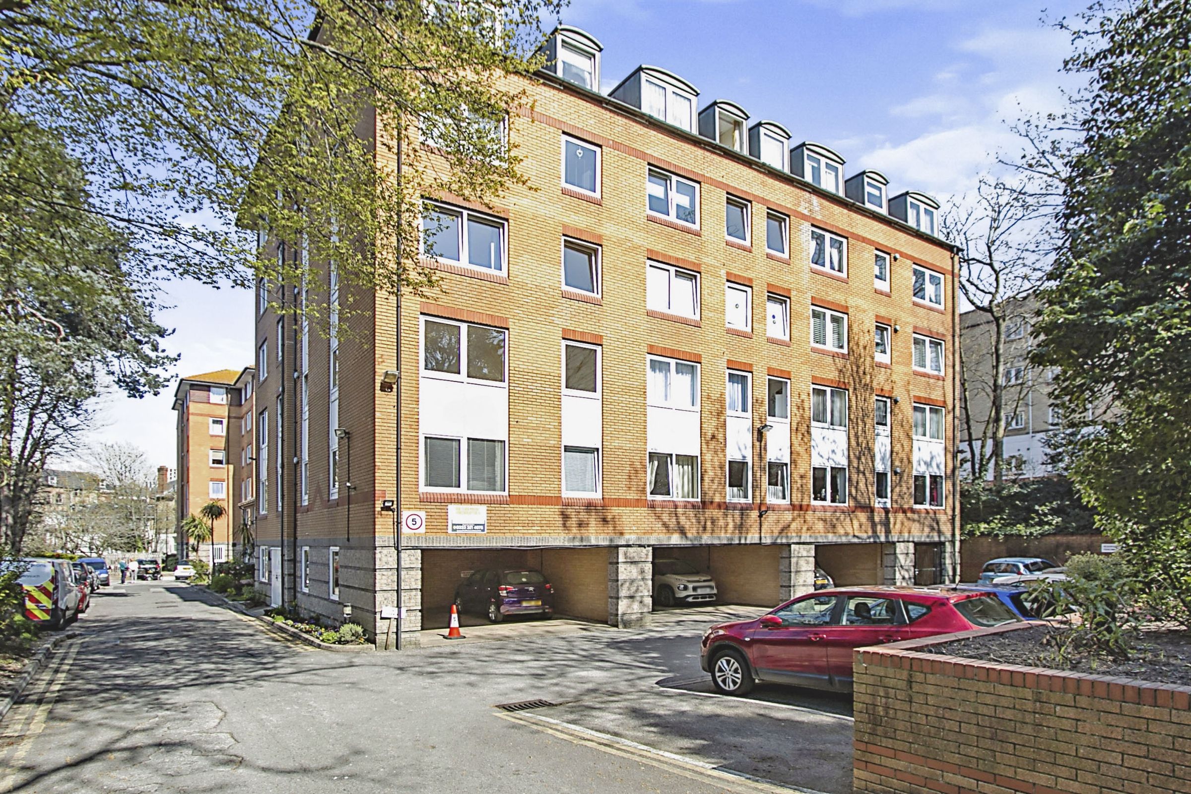 2 bed flat for sale in St. Peters Road, Bournemouth BH1 Zoopla