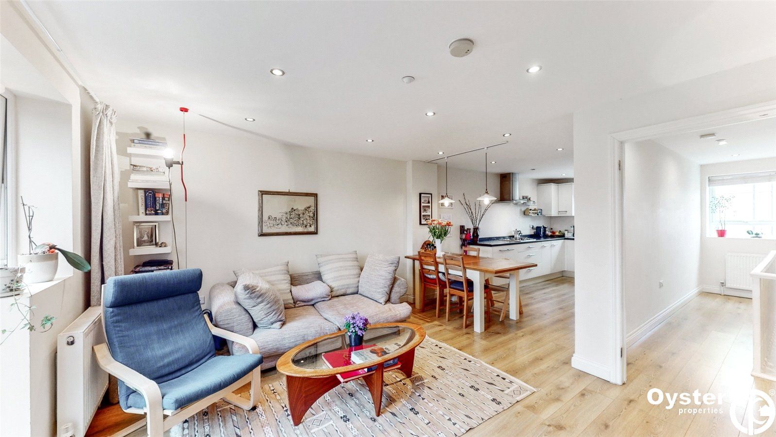 High Road, London N11