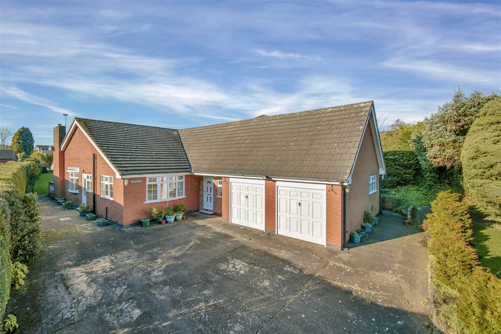 4 bed detached bungalow for sale in Beulah, Lime Grove, Forest Town NG19 Zoopla