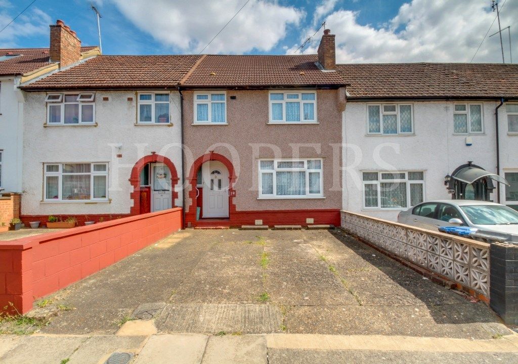 3 bed terraced house for sale in Tadworth Road, London NW2 Zoopla