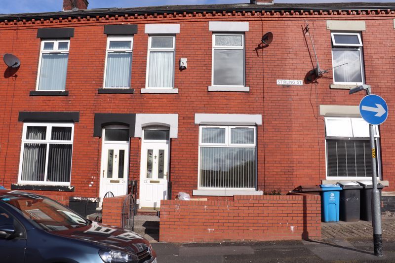 3 bed terraced house to rent in Stirling Street, Chadderton, Oldham OL9