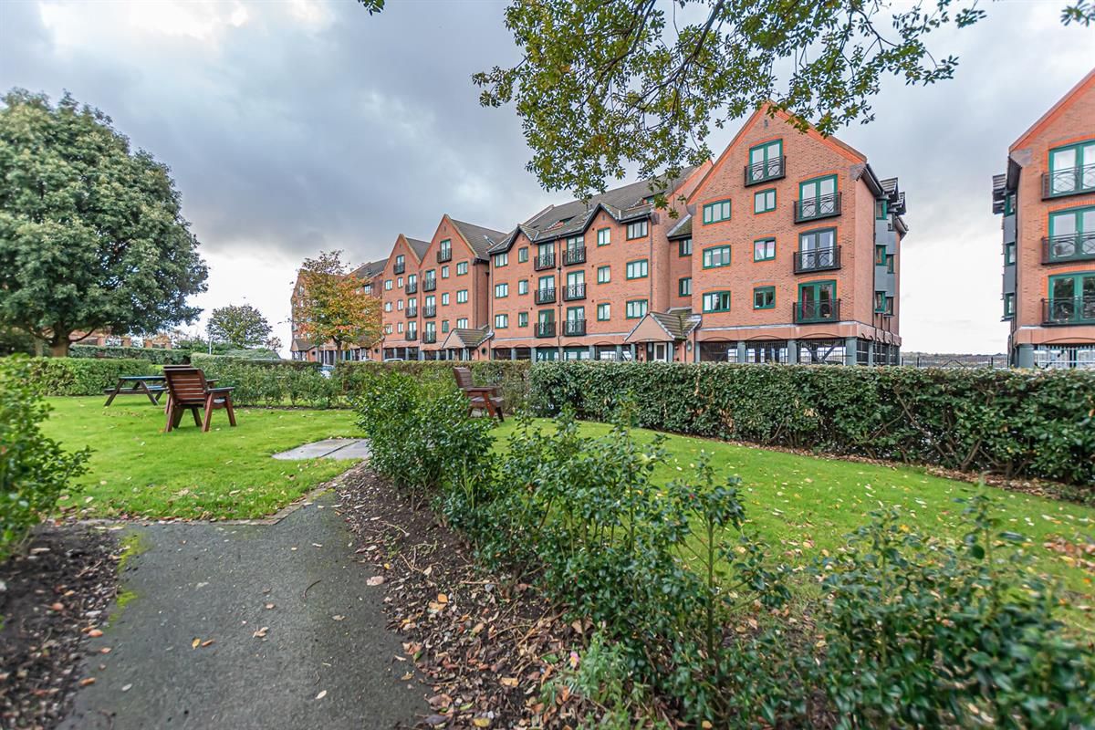 2 bed flat for sale in South Ferry Quay, Liverpool L3 Zoopla