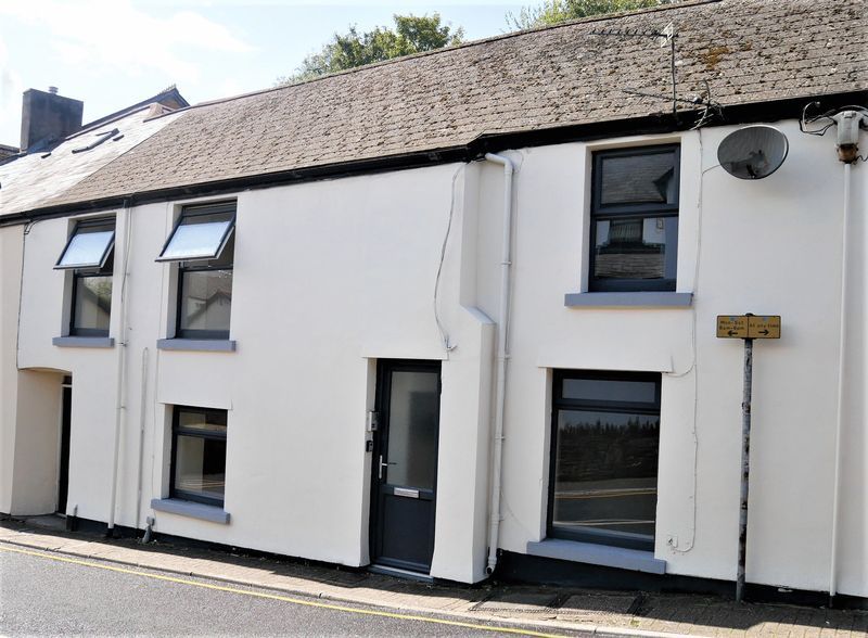 3 bed property for sale in High Street, Llantrisant, Pontyclun CF72