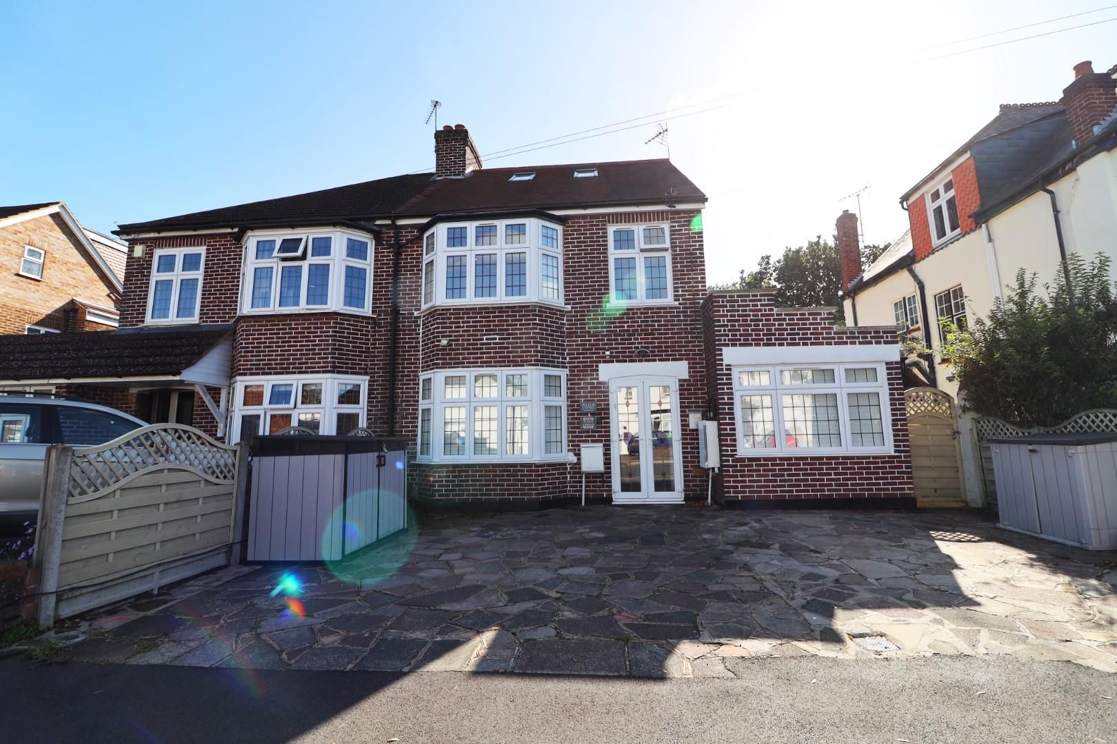 3 bed for sale in Elm Avenue, Eastcote, Middlesex HA4 Zoopla