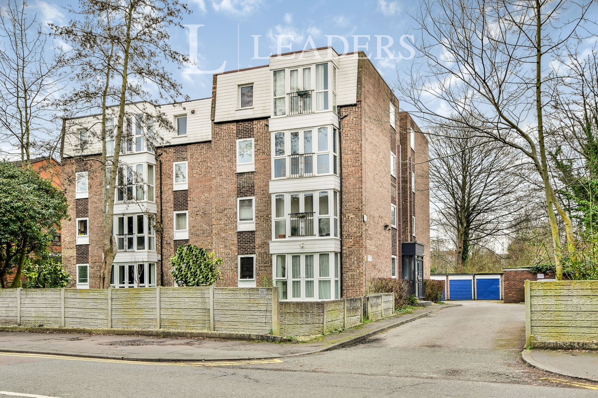 1 bed flat to rent in Regent Court, Withington Road, Manchester M16