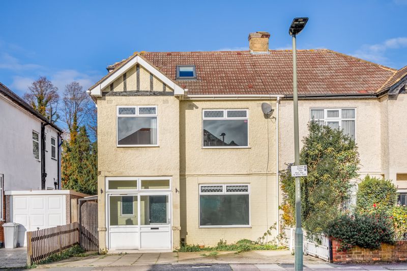 4 bed semidetached house for sale in Siward Road, Bromley BR2 Zoopla