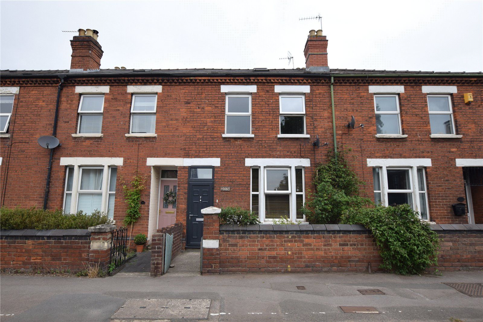 3 bed terraced house for sale in Barnwood Road, Gloucester