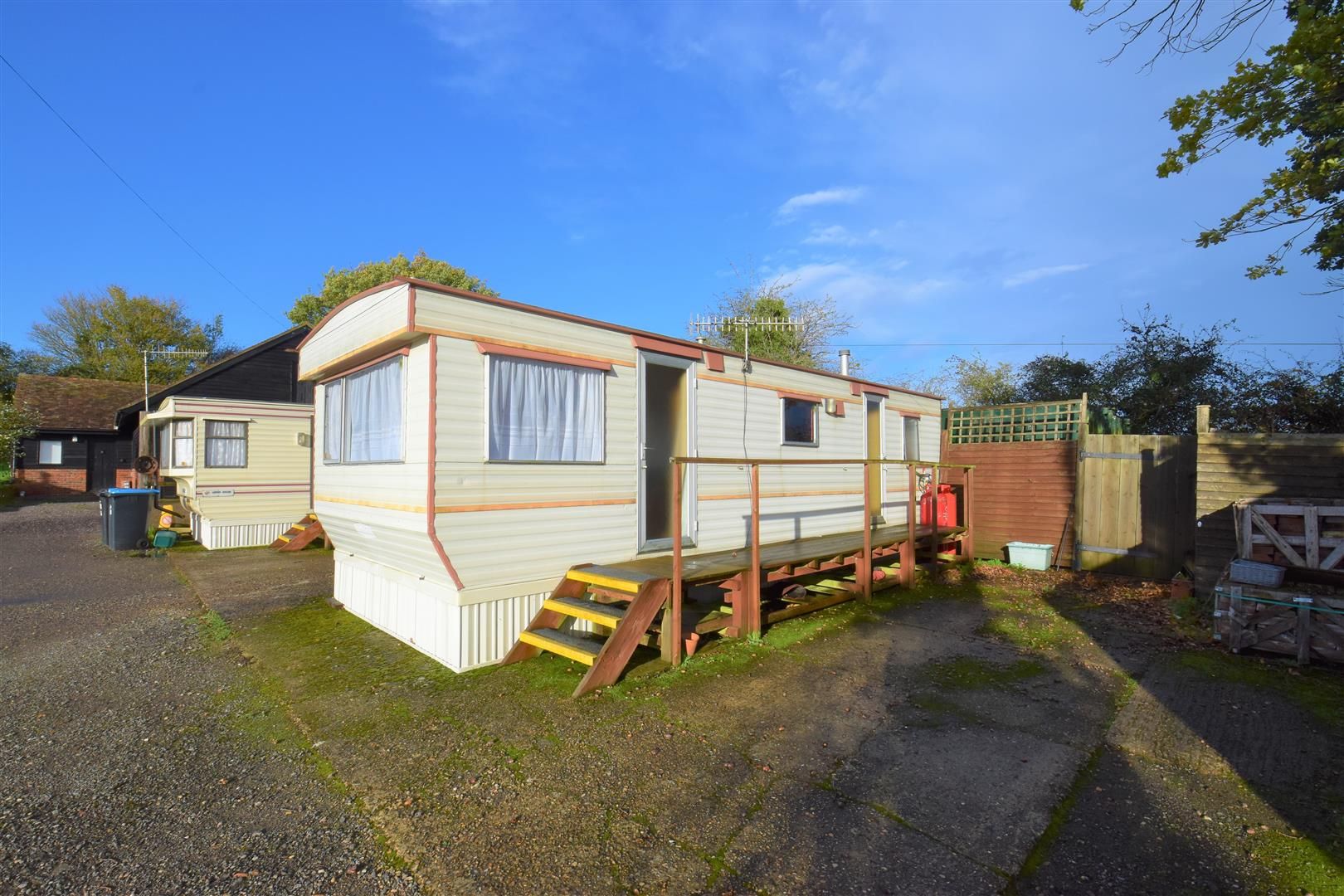 2 bed property to rent in Whitewood Lane, South Godstone, Godstone RH9