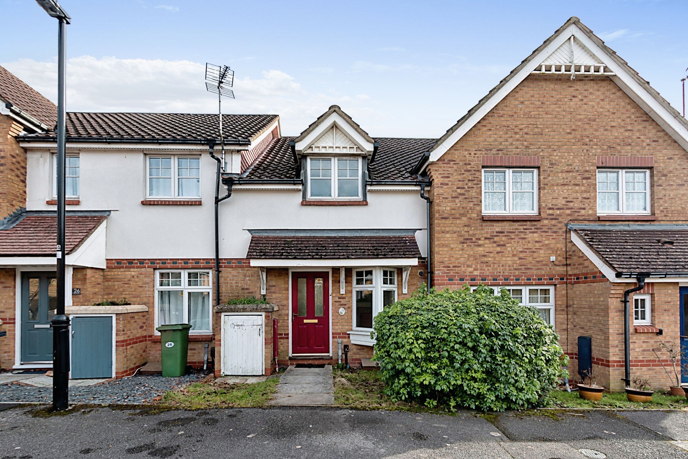 2 bed terraced house for sale in Julius Close, Basingstoke, Hampshire
