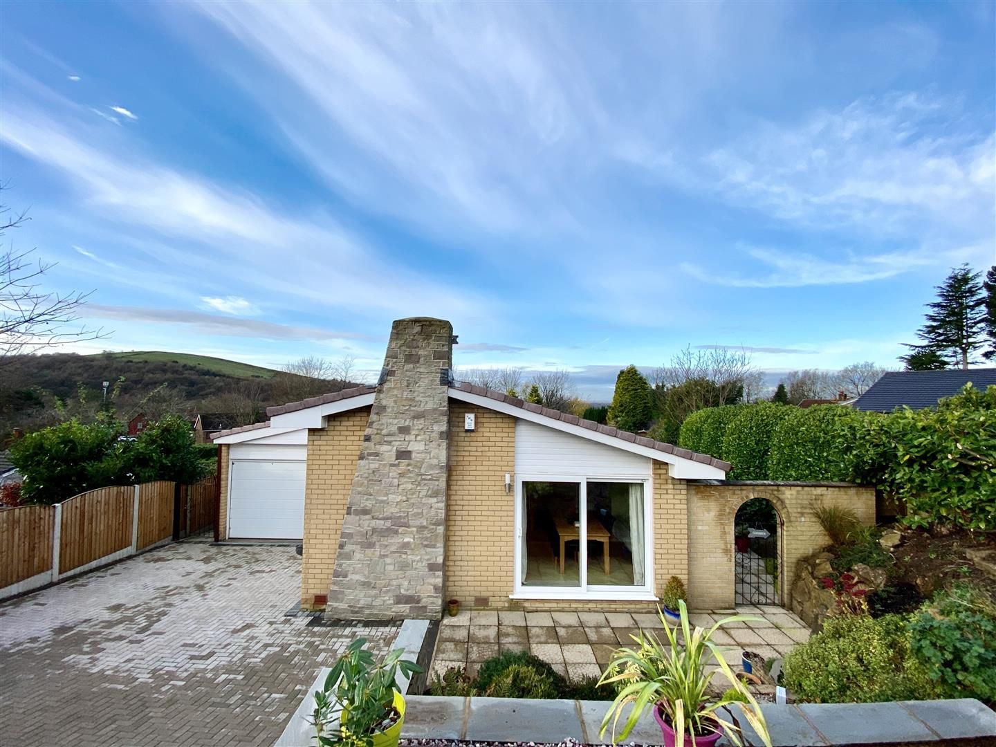 Wellbank, Stalybridge SK15  