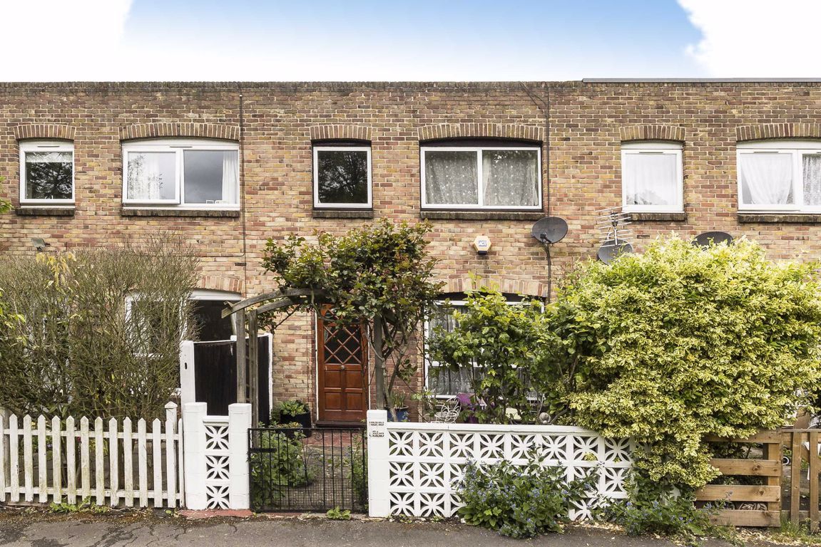 Limetree Close, London SW2  