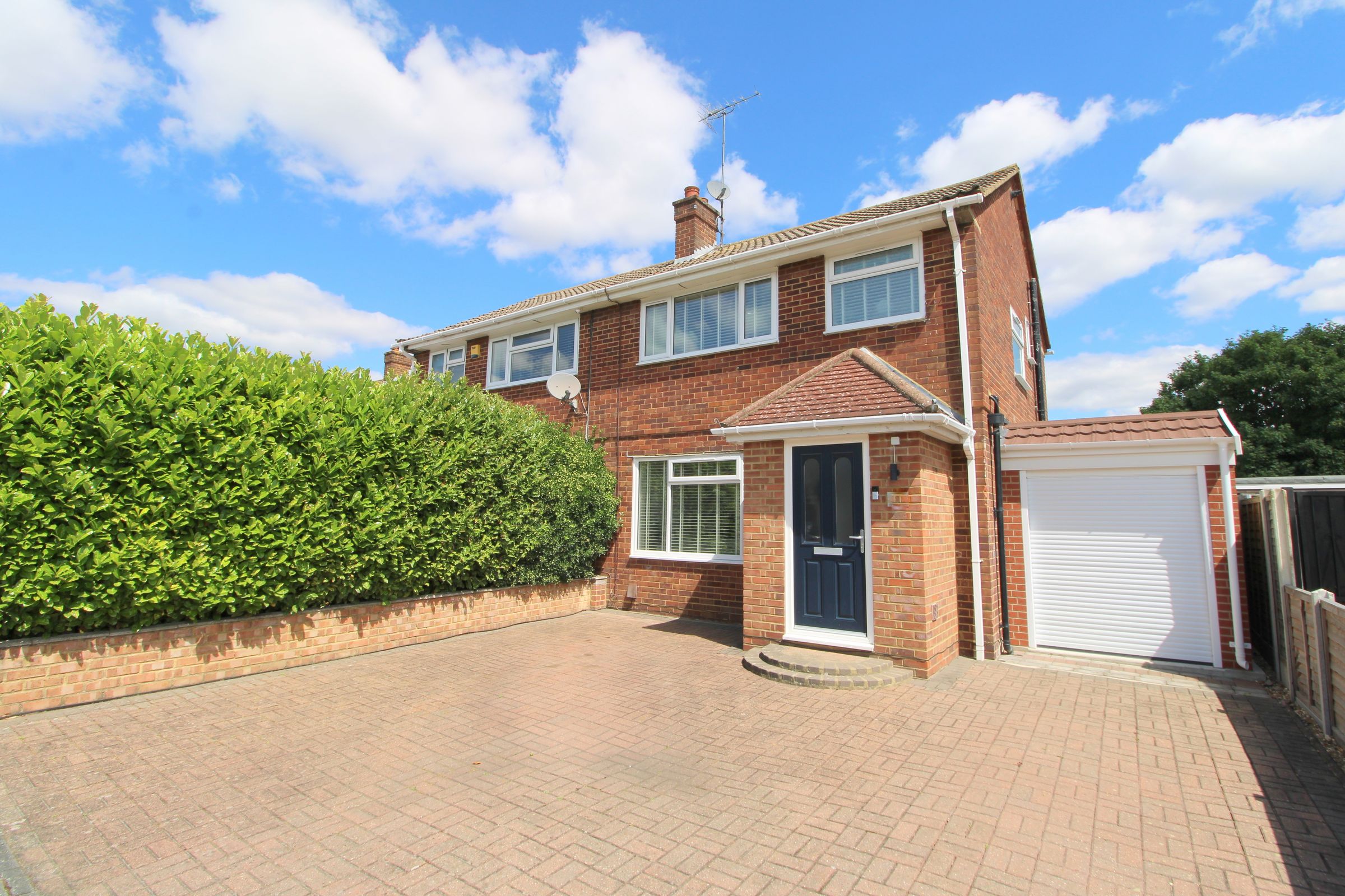 2 bed semidetached house for sale in Newhaven Crescent, Ashford TW15