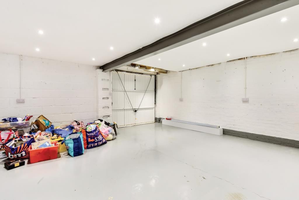 3 bed semidetached house for sale in Hemel Hempstead, Hertfordshire