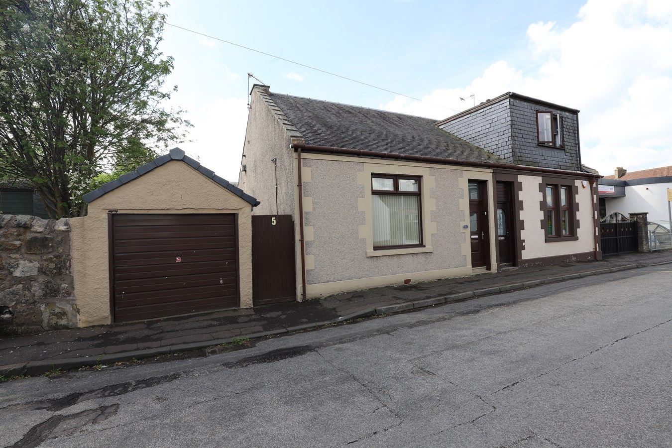 2 bed semidetached bungalow for sale in Melgund Place, Lochgelly KY5