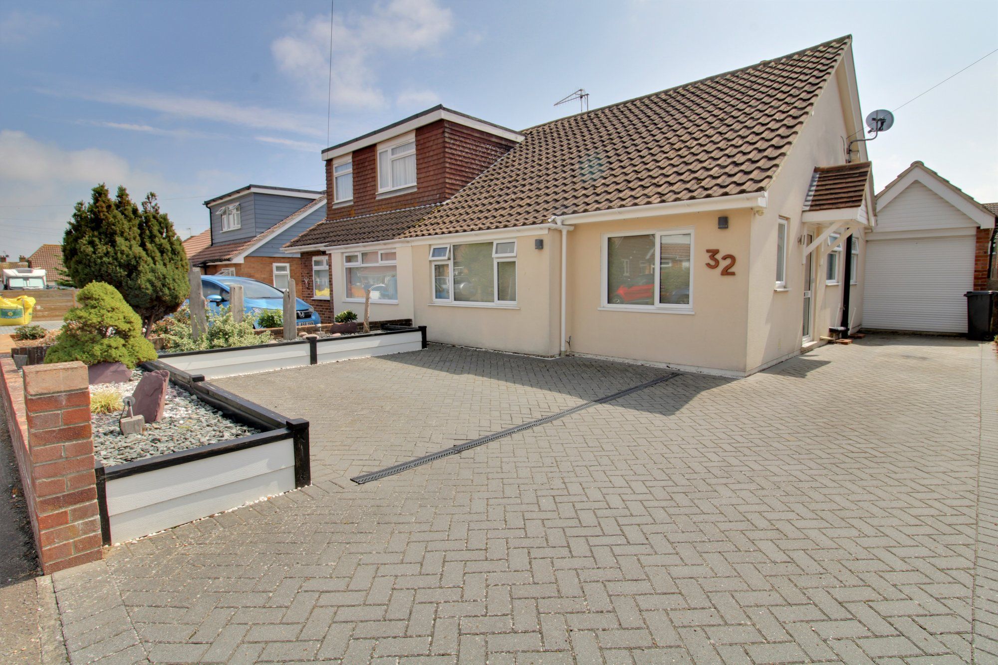 2 bed property for sale in Hammy Close, ShorehamBySea BN43 Zoopla