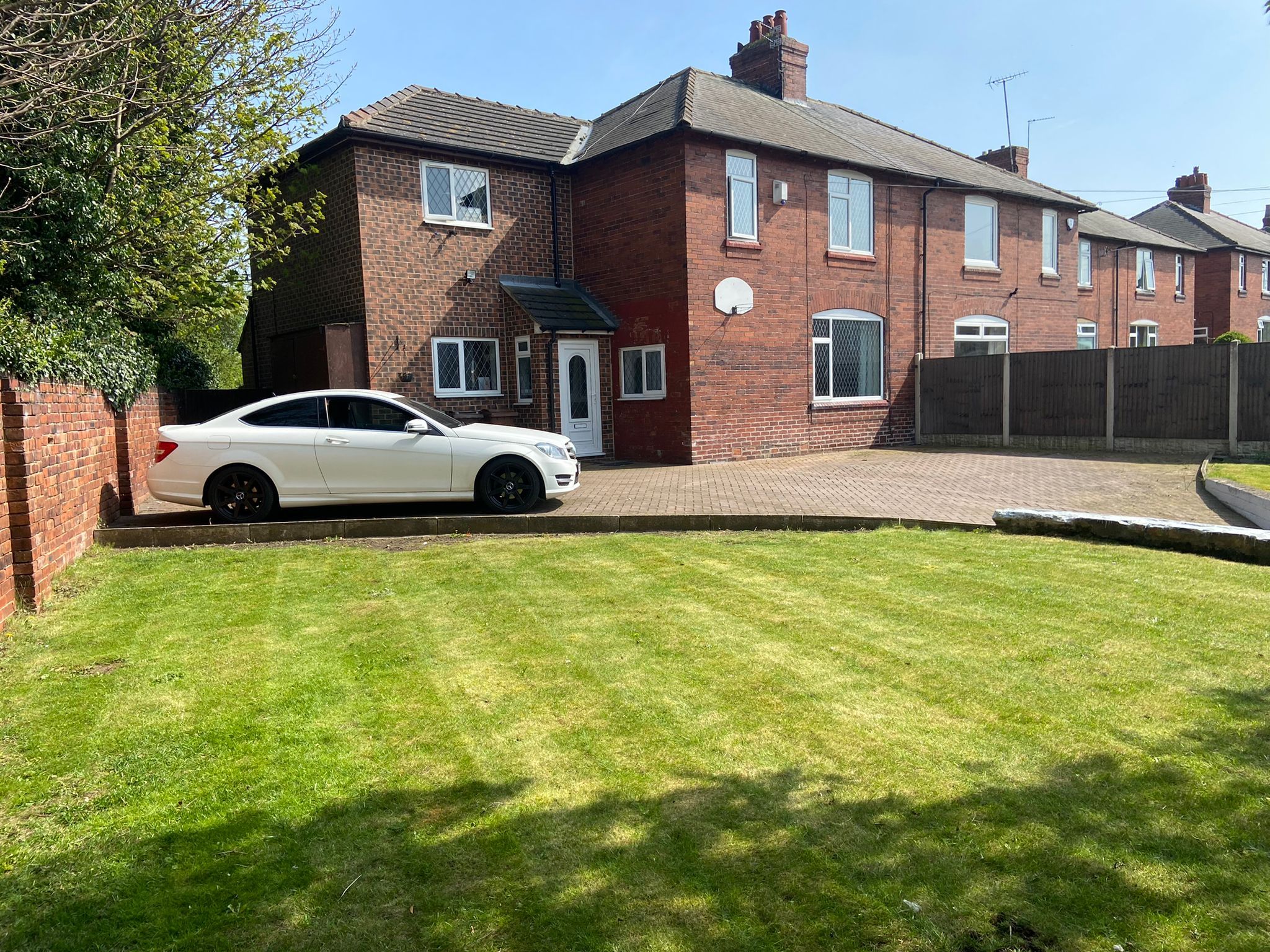 4 bed semidetached house for sale in Hill Lane, Knottingley WF11