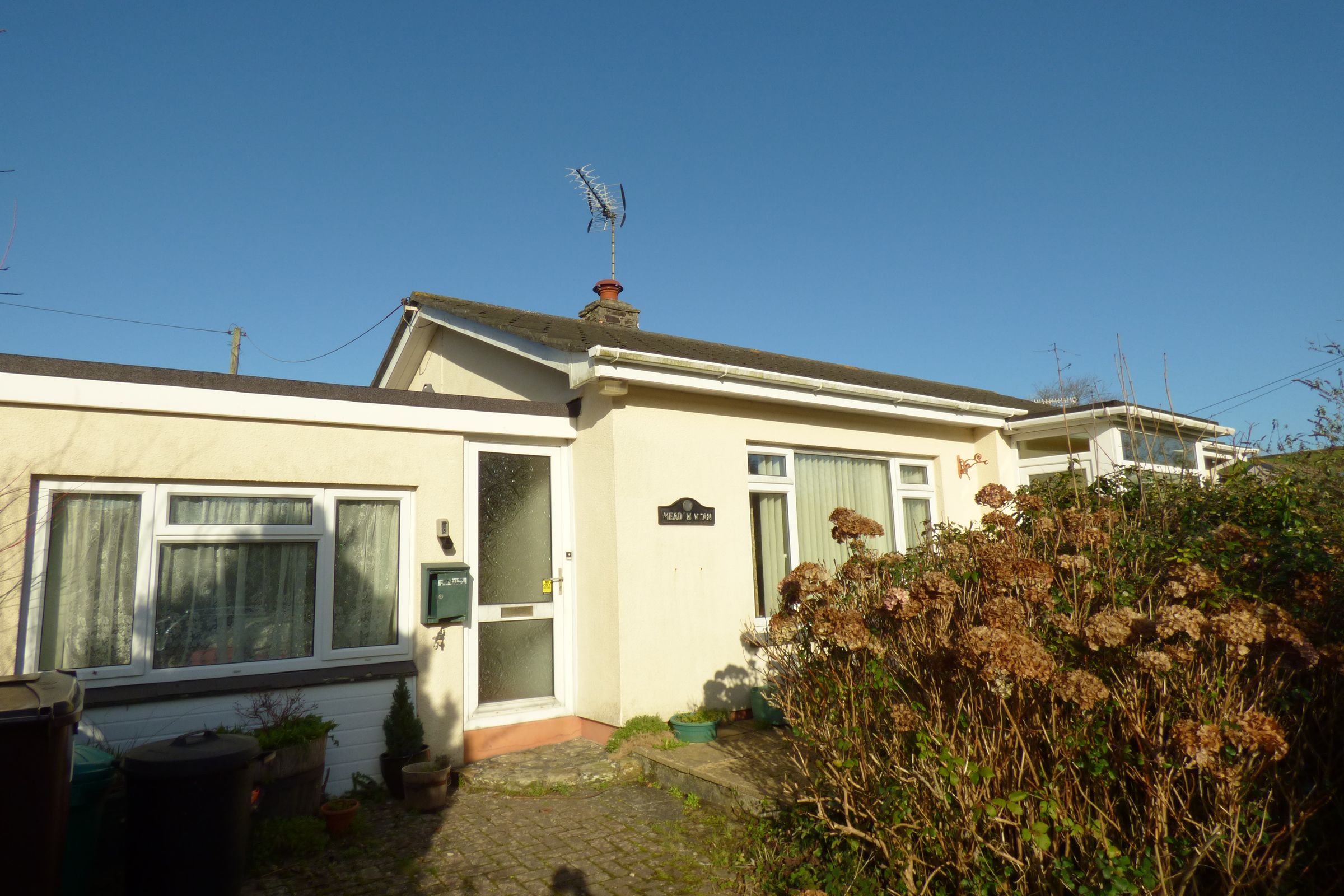 3 bed detached bungalow for sale in Trevethan Close, Bolingey