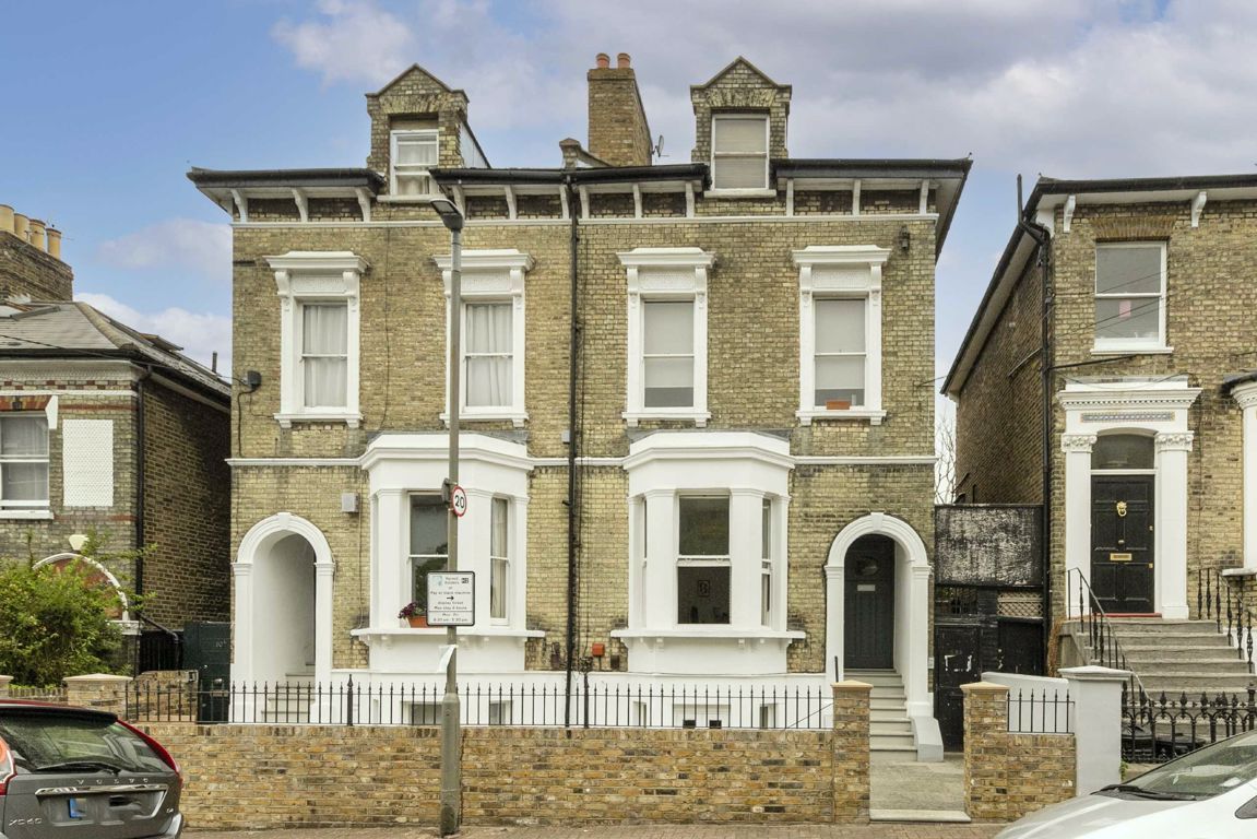 2 bed flat for sale in Ramsden Gate, Ramsden Road, London SW12 Zoopla