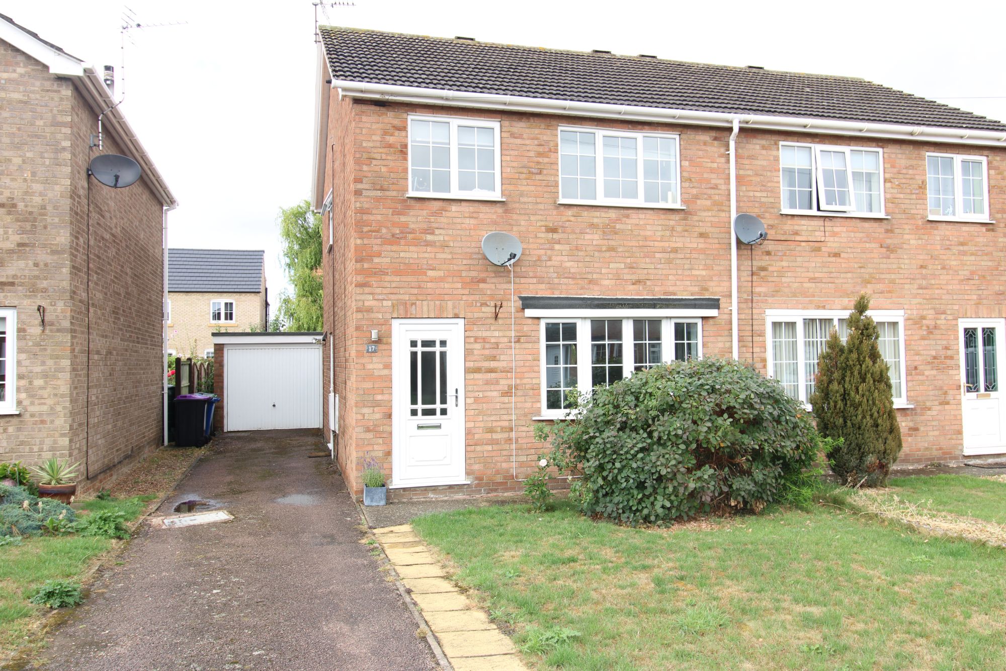 3 bed semidetached house for sale in Eagle Drive, Welton, Lincoln LN2 Zoopla