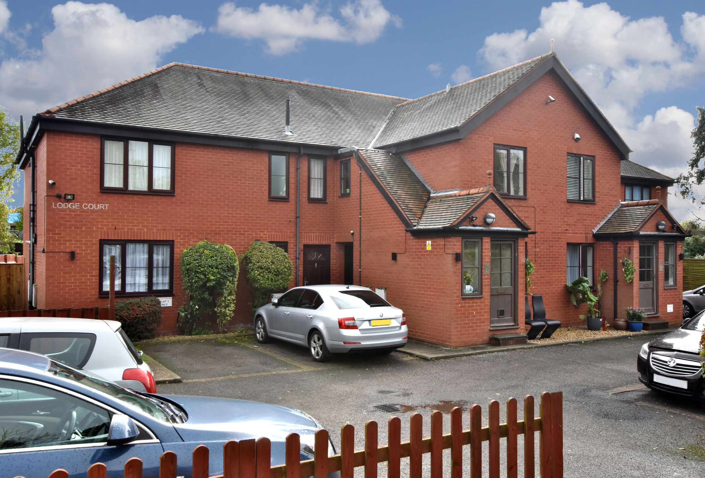 2 bed for sale in Lodge Court, 296298 High Road, Leavesden