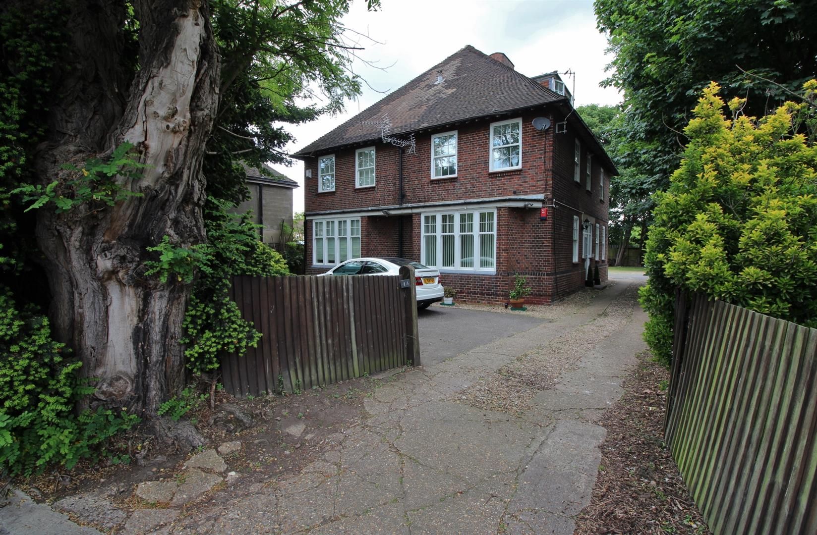 2 bed flat to rent in Colyers Lane, Erith, Kent DA8 Zoopla