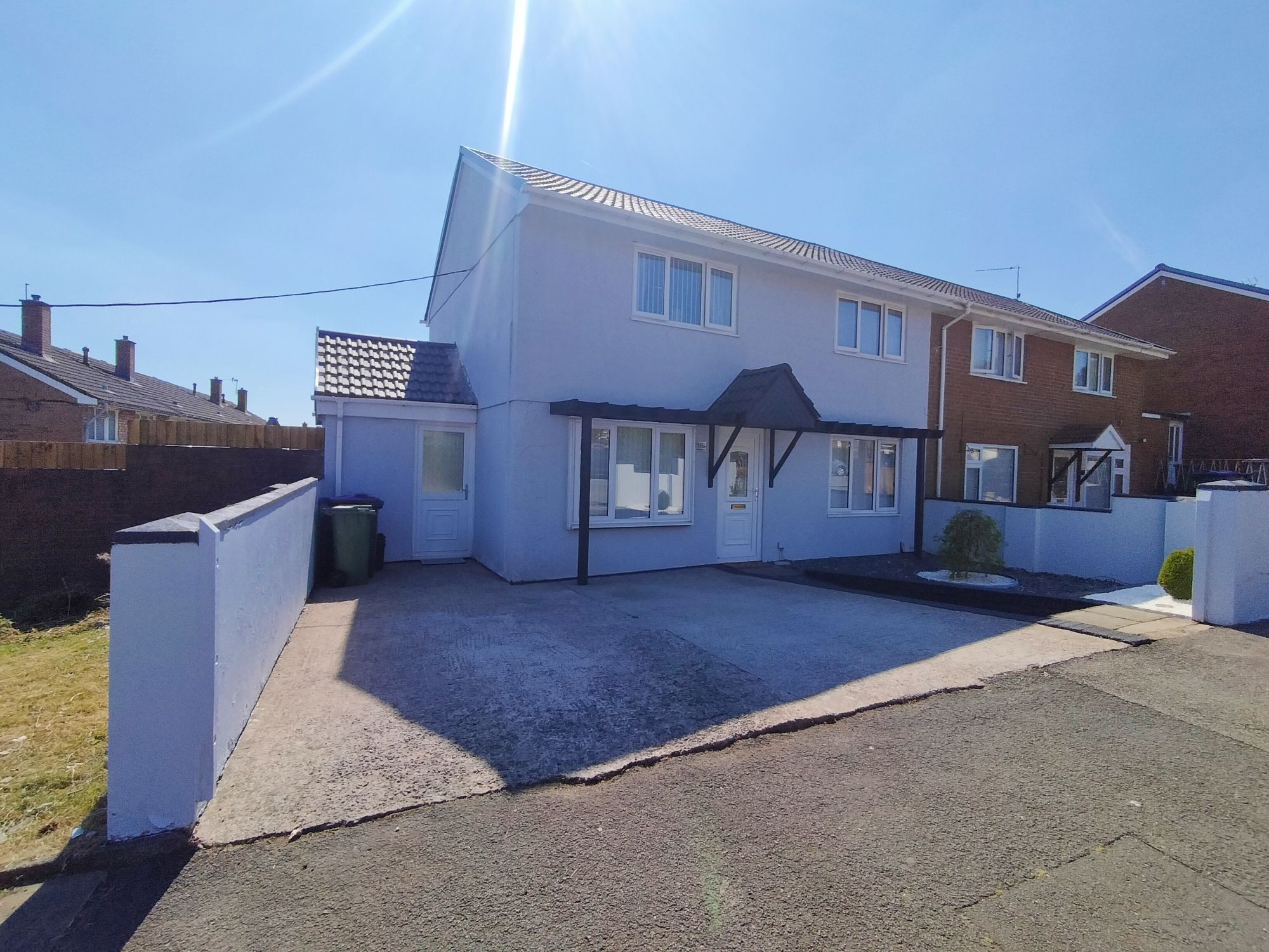 4 bed semidetached house for sale in Maendy Way, Pontnewydd, Cwmbran