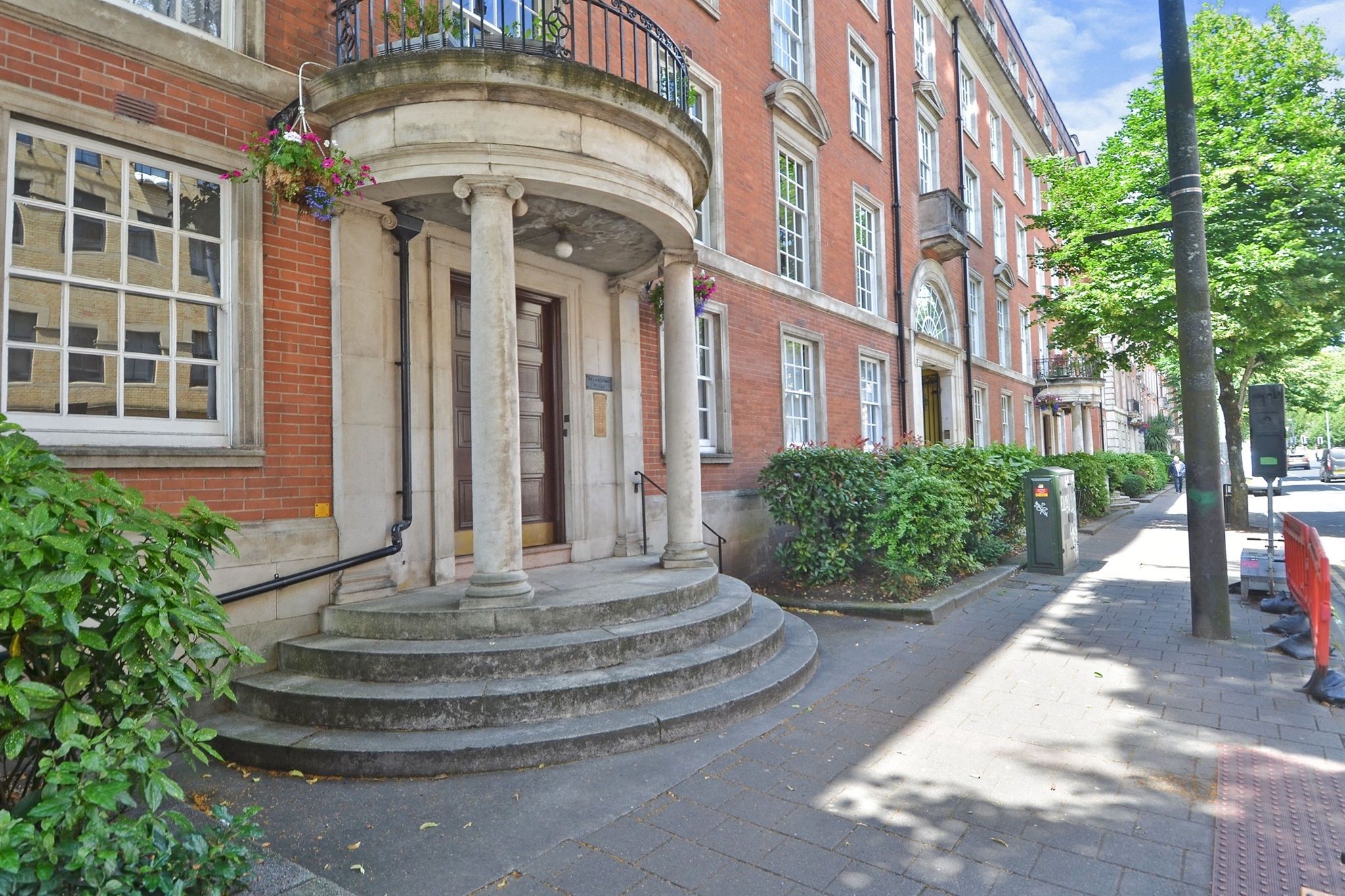 2 bed flat for sale in Westgate Street, Cardiff CF10 Zoopla